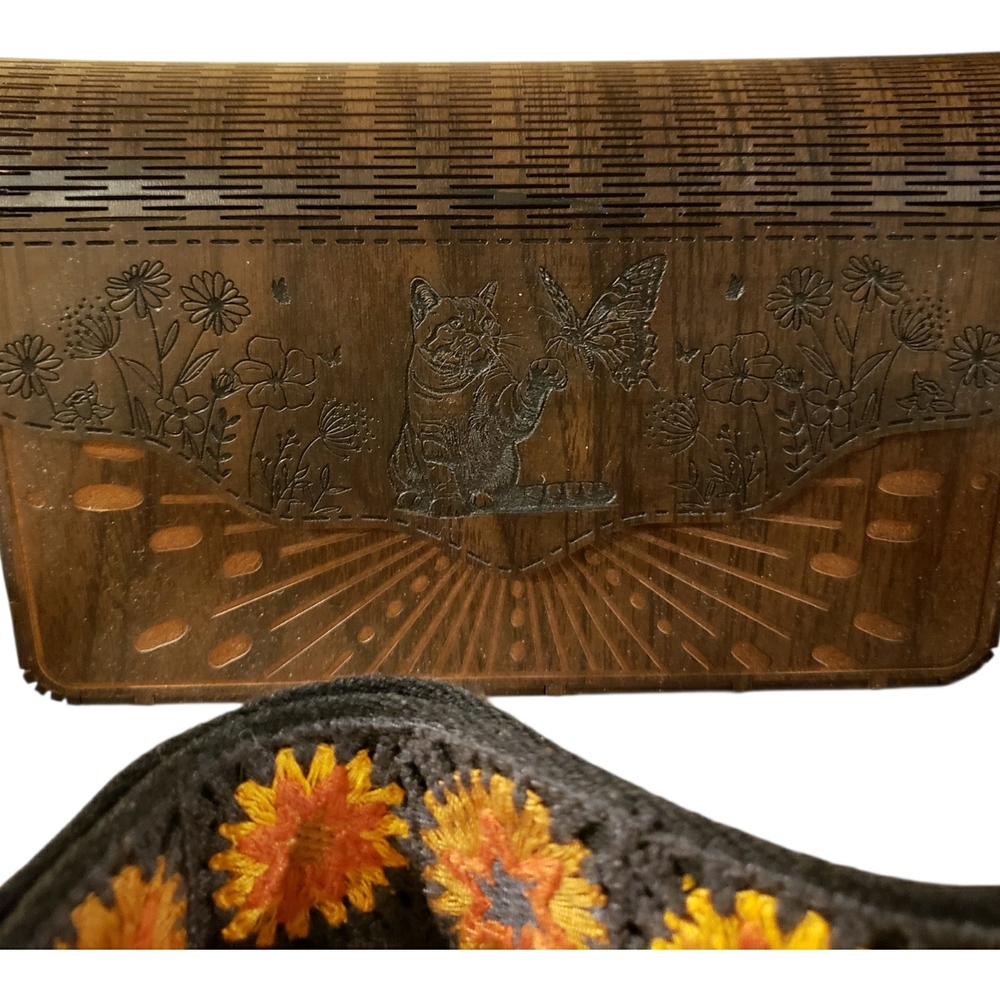 NEW! Hand Crafted Wooden Cat & Butterfly Purse w/Sunflower Embroidered Strap - Picture 6 of 11